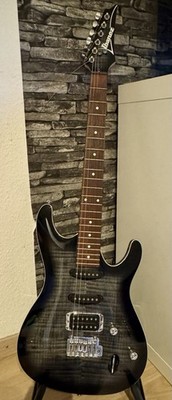 Ibanez E-Gitarre schwarz/grau - Neuwertig