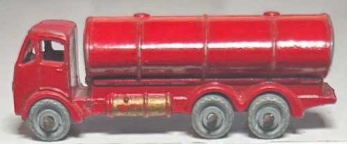 Matchbox Lesney #11 Red Esso Petrol Tanker