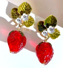 Boucles D'oreilles Betsey Johnson - Modèle Goutte à Strass Rouges, Style Stud