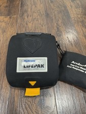 Medtronic LifePak CR Plus  Defibrillator w/ Case