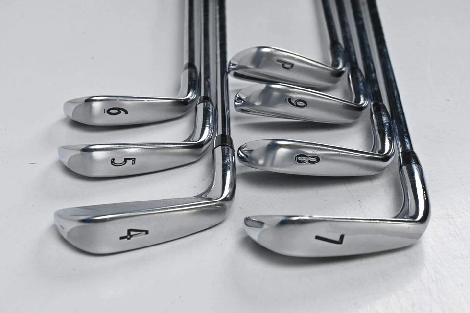 Titleist 712 AP2 Irons / 4-PW / Regular Flex Dynalite Gold XP R300 Steel Shafts - Image 4 of 4