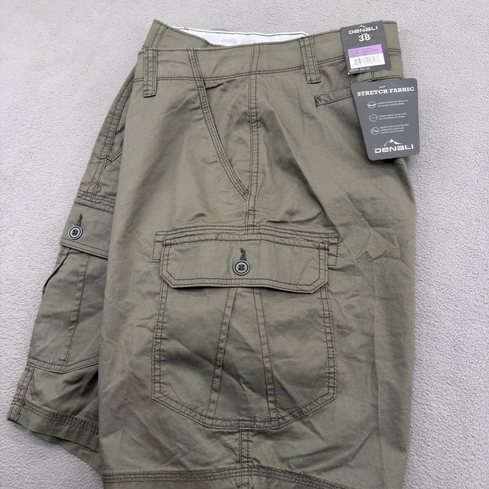 DENALI Stretch Cargo Shorts Mens 38 Flex Waist Green Midnight 9” Inseam NWT $44
Opens in a new windo
