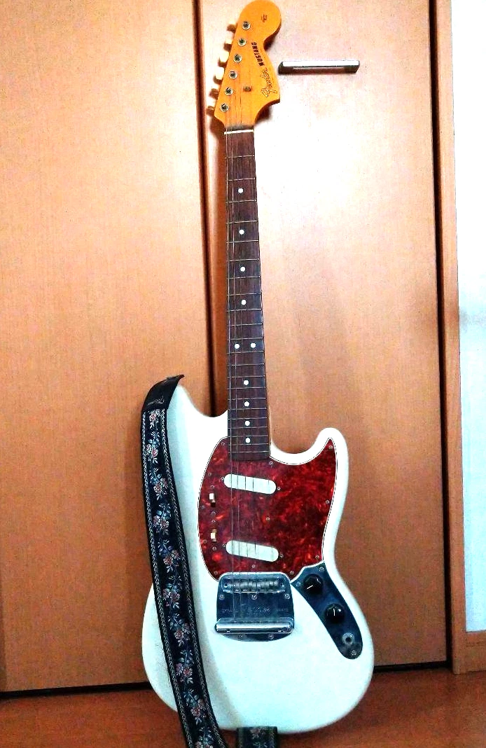 Fender Japan Mustang White Used Electric Guitar Free Shipping From