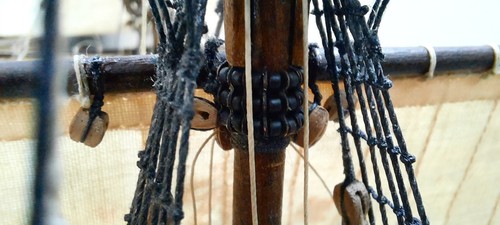Heller Golden Hind 1:96 - set of photo-etched patinated parts - Picture 3 of 3