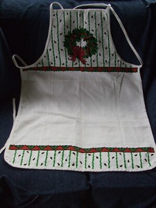 Vintage B&D Christmas full bib apron pre-owned