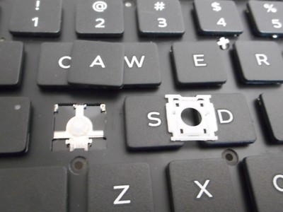 SINGLE KEY CAP+PLASTIC CLIP DELL INSPIRON 15 5567 H9P3P MODEL V154925BS1, HIAA 1