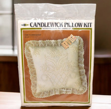 NOS Vintage 1983 MH Yarns Candlewick Pillow Kit CW04 "Flower Basket" 14x14
