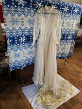 Vintage 40s/50s Handmade White Lace, Satin Train Wedding Dress Bridal Gown