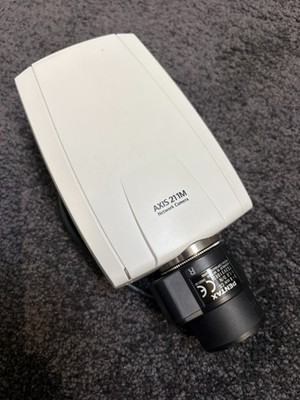 Axis 211M Netzwerkkamera mit Pentax Objektiv