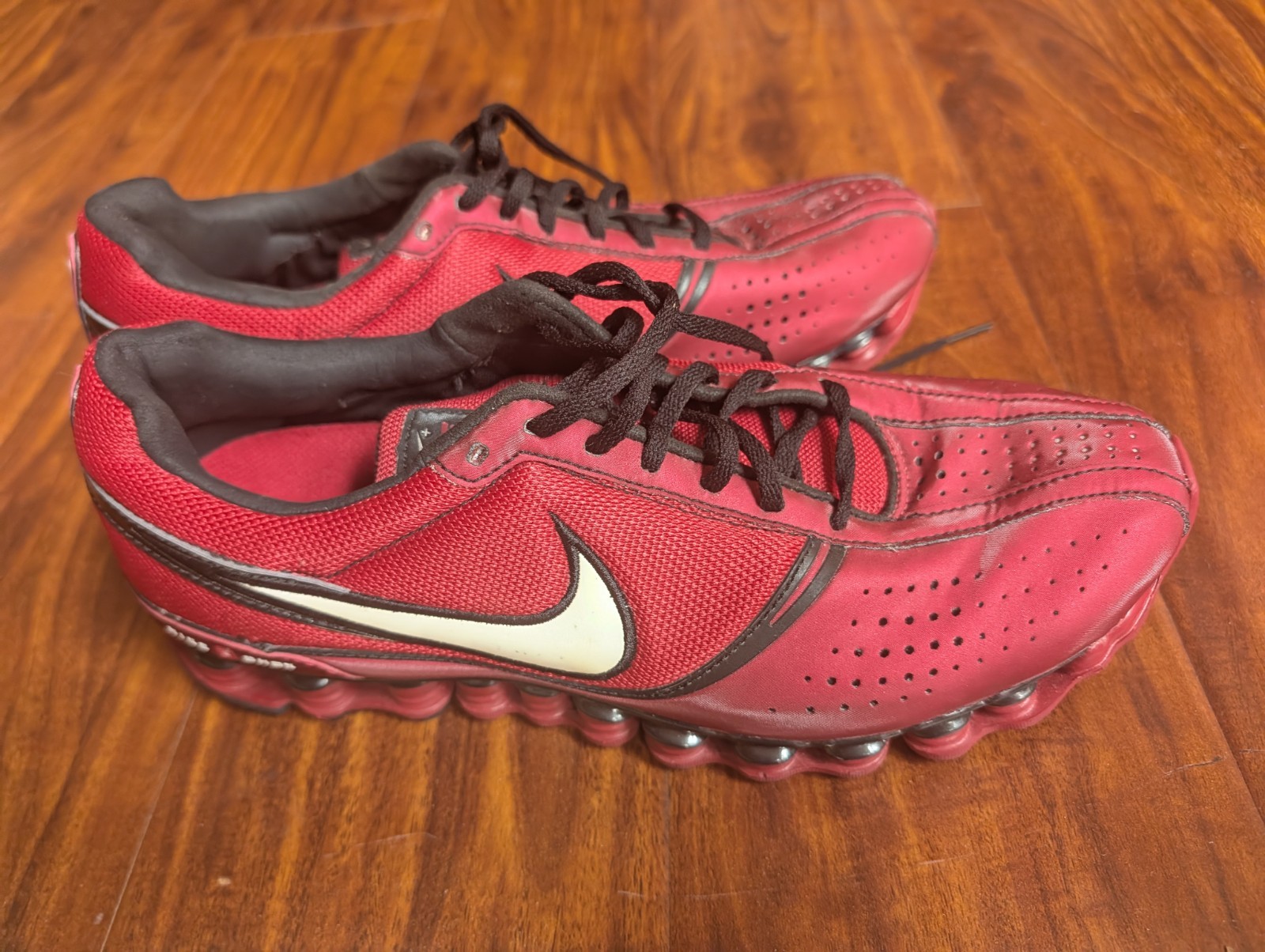 Nike Shox Running Shoes Size 9 Mens Excellent Condition