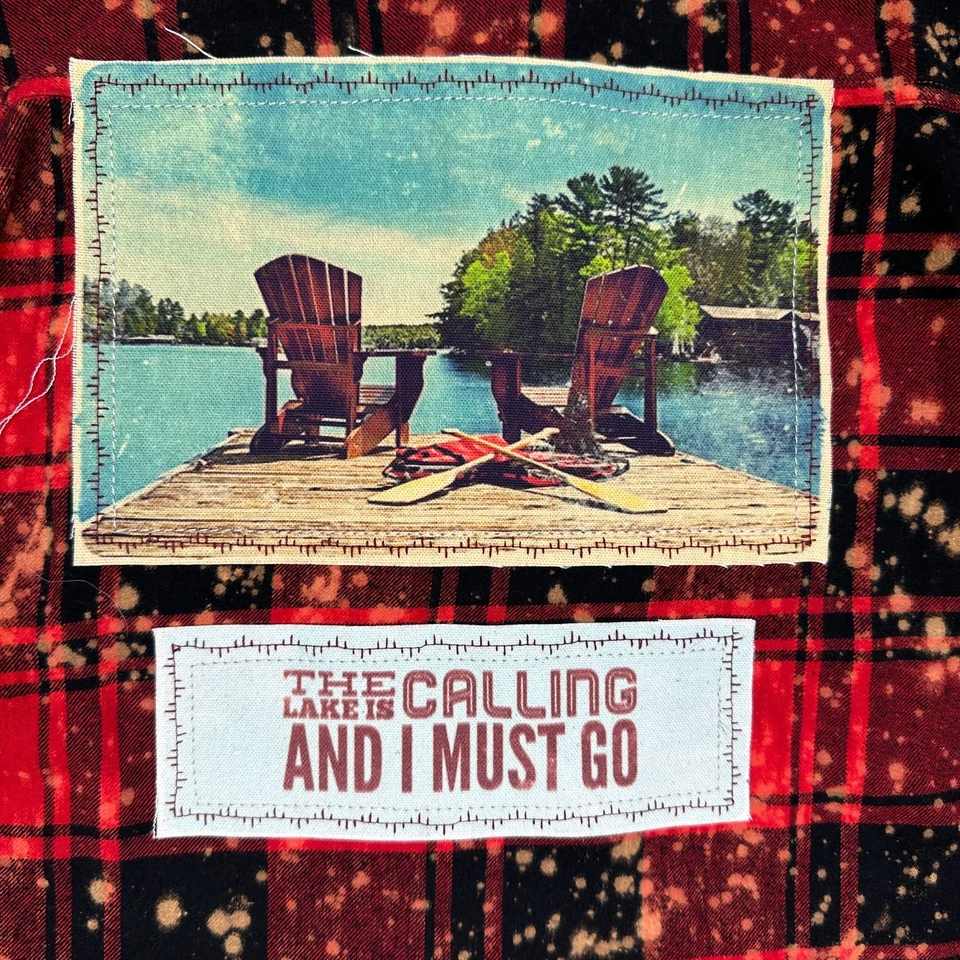 NUEVO CON ETIQUETAS Camisa de Franela Angry Minnow Unisex M Roja a Cuadros The Lake is Calling I Must Go Foto 4 de 4