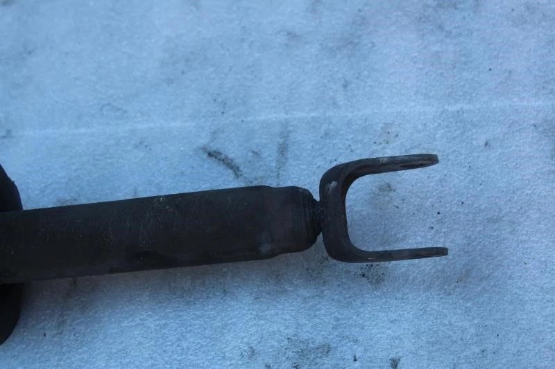 Lexus SC400 1999 muelle de puntal trasero Foto 3 de 4