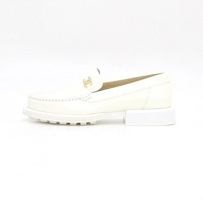 CHANEL G39447 Mocassins Femme en Vernis Blanc CC Pailleté Doré 154440541 [U] - Photo 1/4