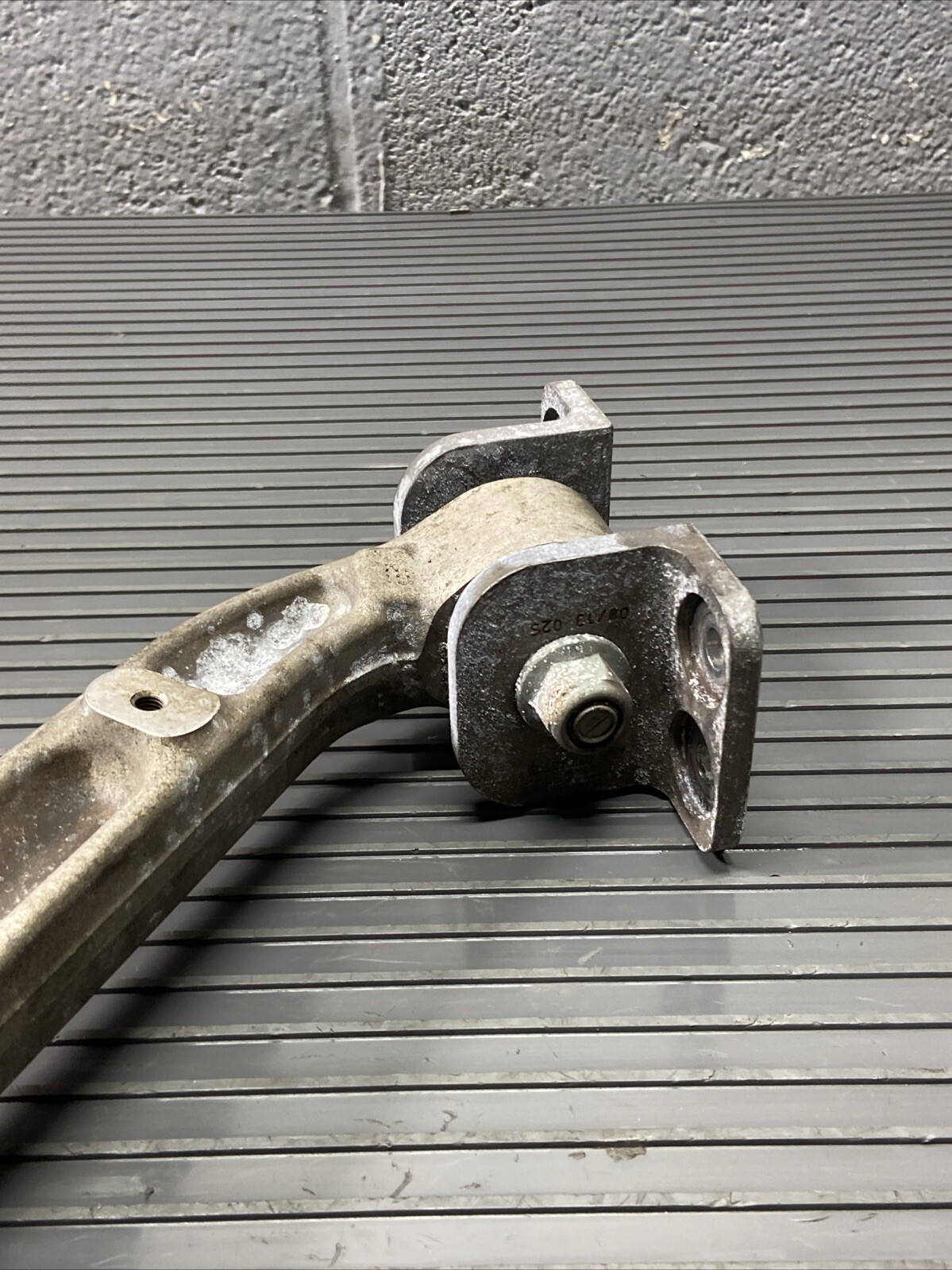 2010-2015 Audi R8 42 Front Left Lower Control Arm Assembly 70k Miles OEM