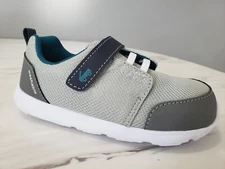 NEW INFANT EASY ON See Kai Run Kids Stryker FlexiRun Sneaker Shoe Baby Size 4