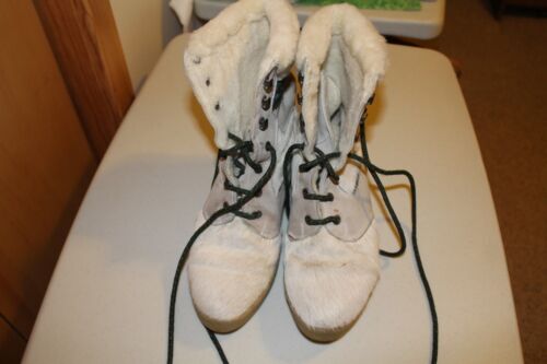 Hermosas botas deportivas blancas forradas Sherpa jardín gran gamuza talla 40 US 8 de colección - Imagen 1 de 6