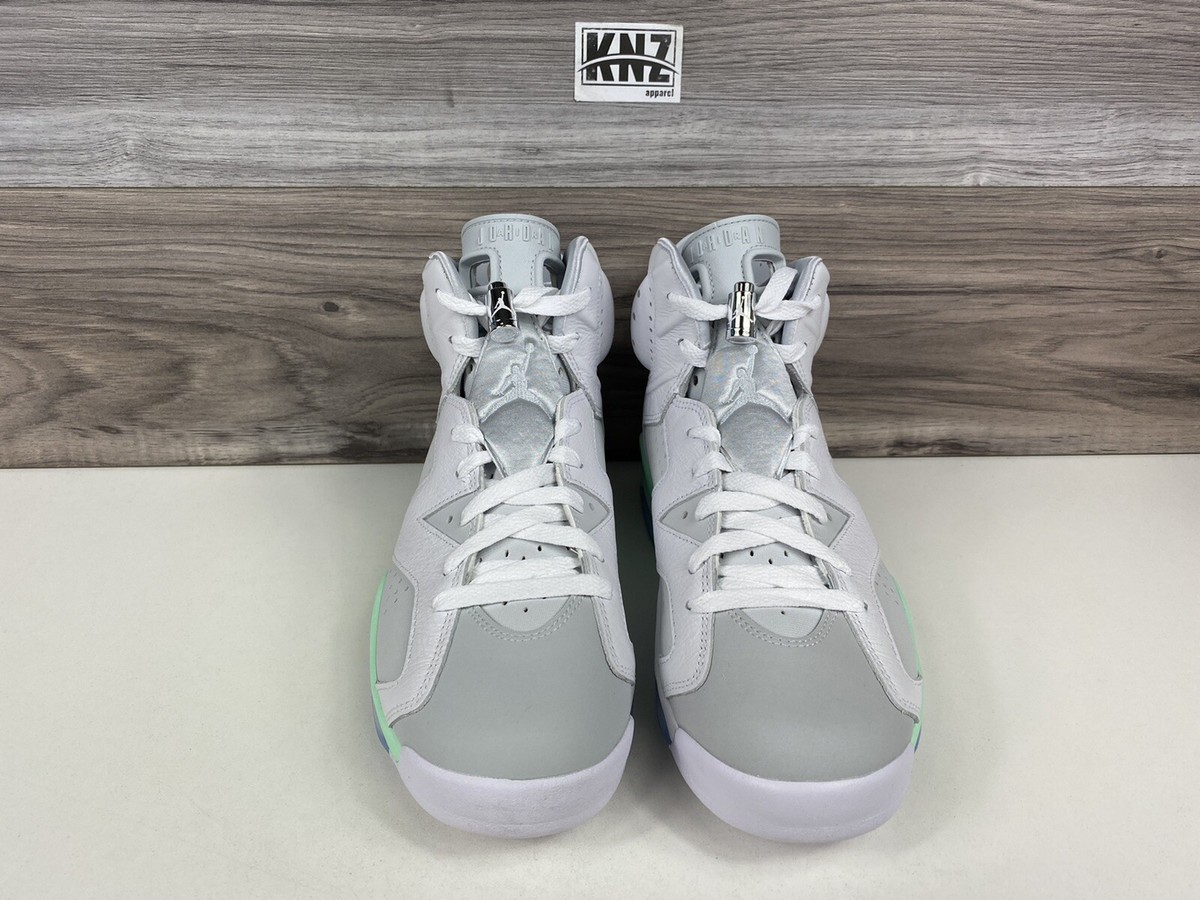 NIKE Women's Air JORDAN 6 RETRO White Mint Foam (size 10) DQ4914
