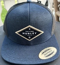 Hurley Renegade Trucker Snap Back Hat / Cap  Navy Blue  / Black  Mesh  OSFA NWT