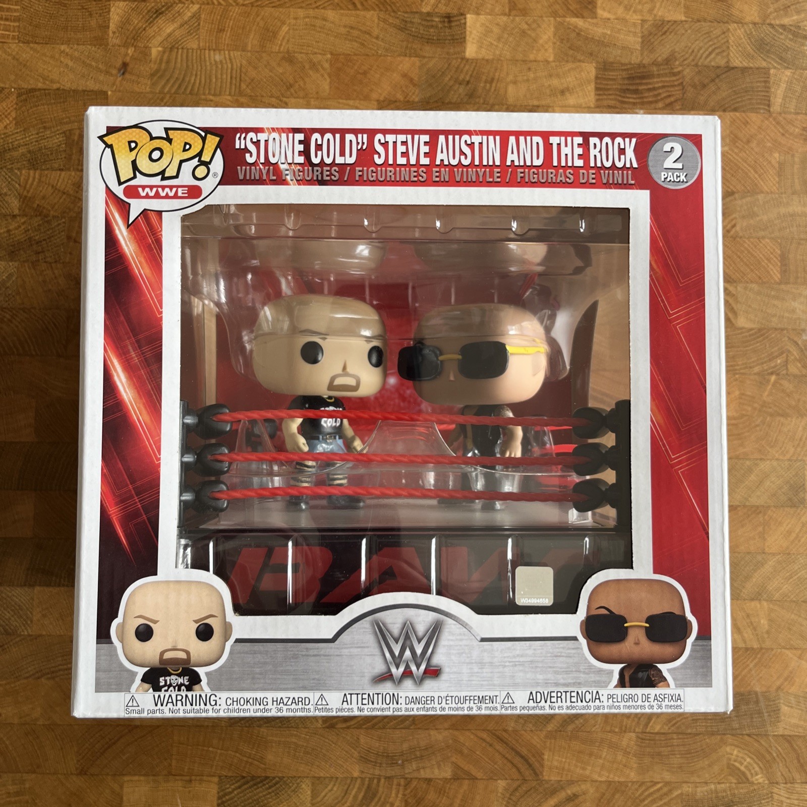 Funko Pop! Moments: WWE - The Rock vs Stone Cold in Wrestling Ring