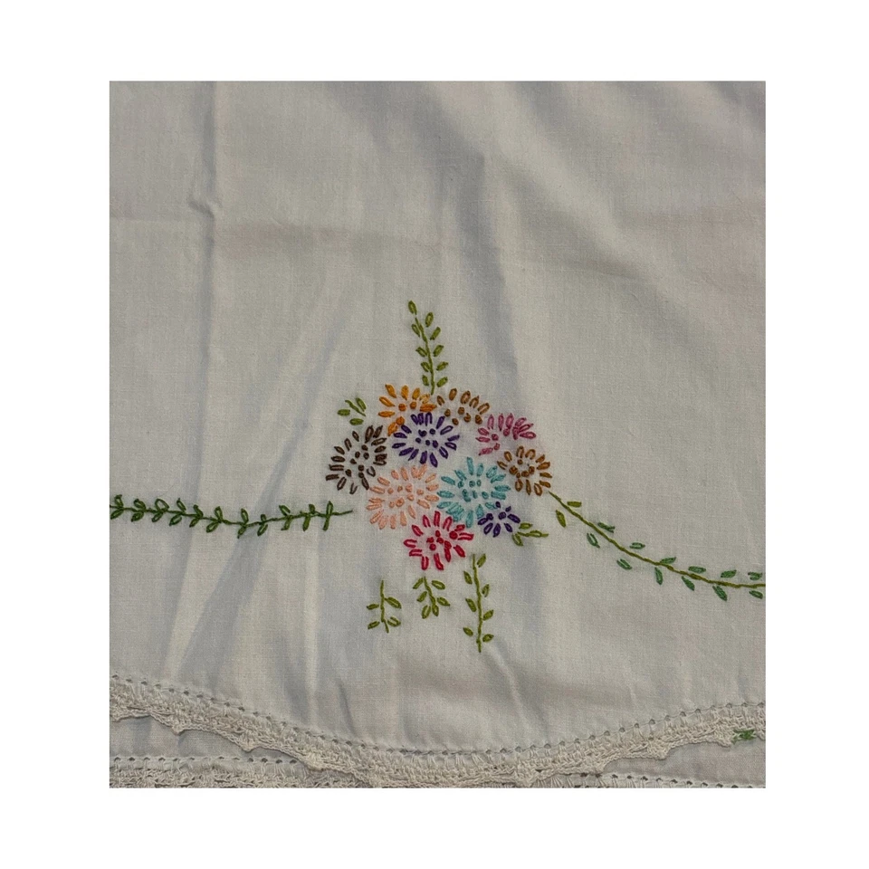 Vintage Embroidered Floral Pillowcase with Lace Trim 20x29" - Image 2 of 4