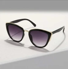 Women Oversized Black Cat Eyes Sun glasses With Black Lenses