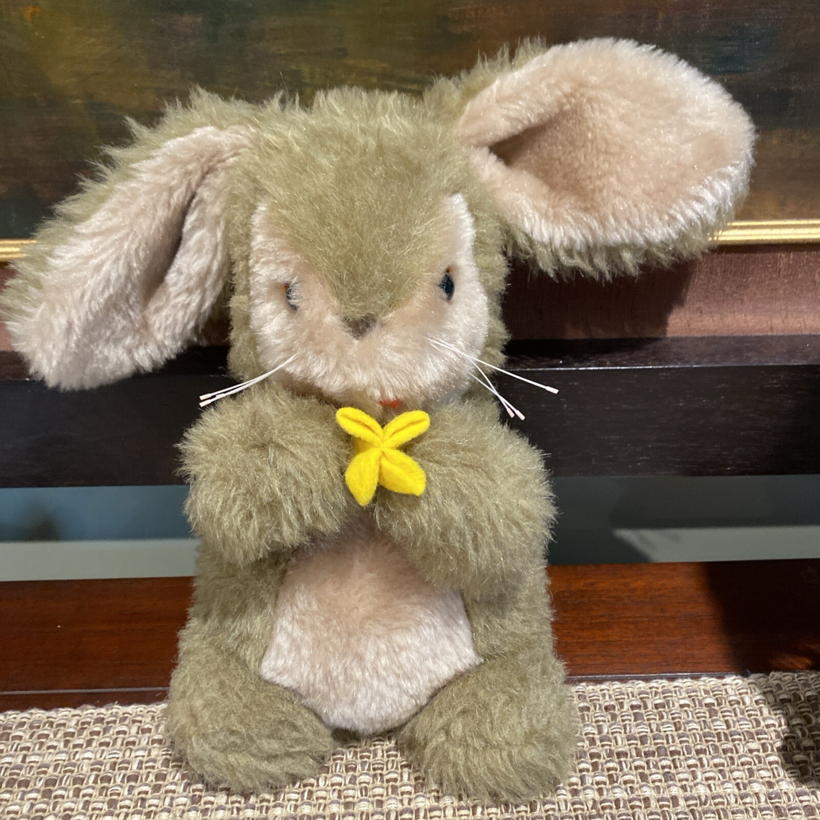 GUND 1978 Musical Bunny Wind Up Works Video