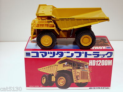 Tombereau Komatsu HD 1200 M – Diapet 1:50 – OVP D'origine