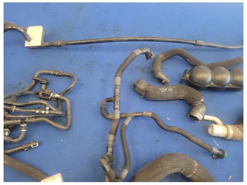 2014 Audi R8 V10 Coupe Assorted Hoses Pipes Rubber  2136