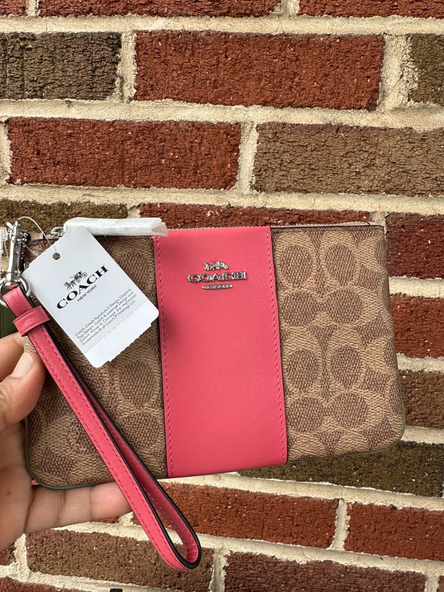 BN Coach Leather Wristlet zip top 89487 Sand Orchid signature