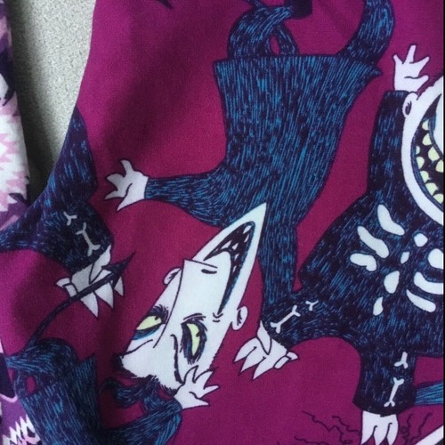 LuLaRoe Nightmare Before Christmas Kids S/M Leggings - Picture 2 of 4