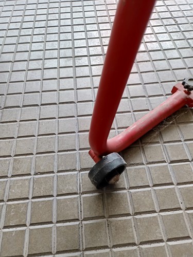 cavalletto moto posteriore - Foto 6 di 10