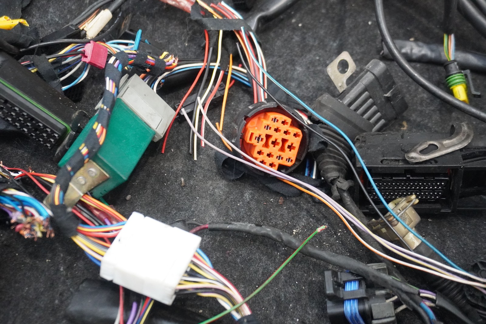 Various Body Wire Harness Pigtail Connector Plugs Relays Ferrari 360 2001 *Note