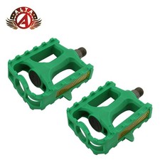 2x ALTA 9/16" MTB Bicycle Pedals Wide Flat Platform Side Reflectors Green Pair.