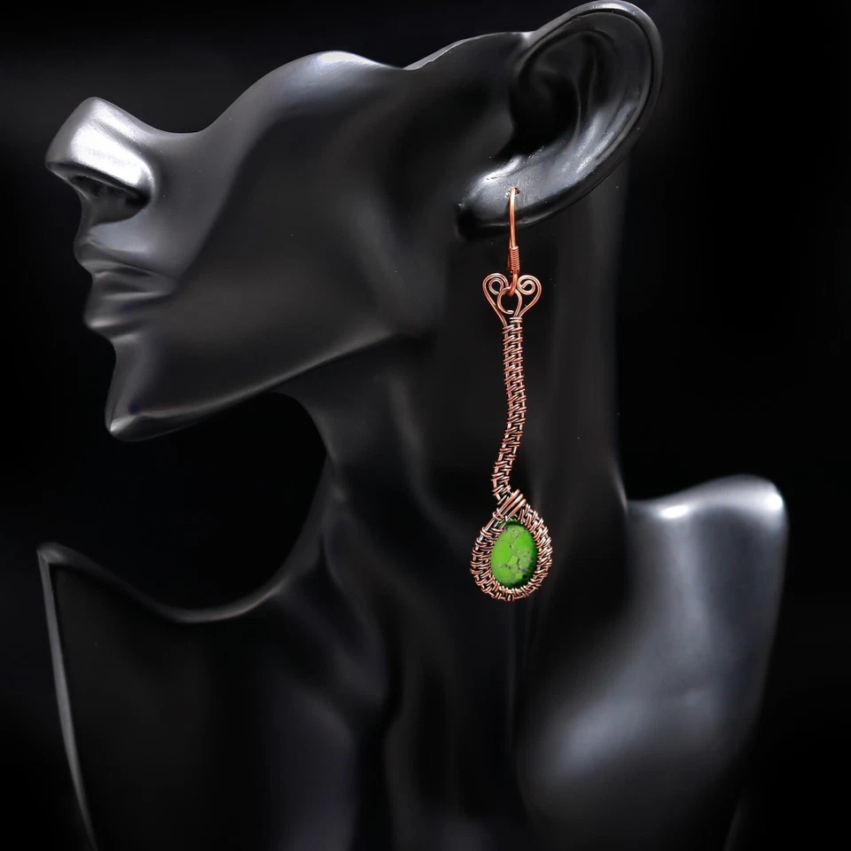 Brinco de cobre verde turquesa feito à mão com fio envolto joia de cobre - Imagem 2 de 4