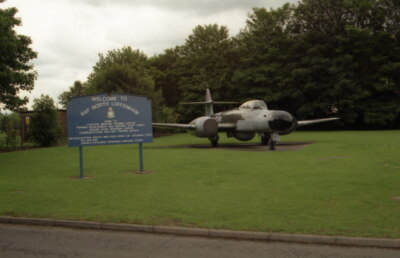Photo 6x4 RAF North Luffenham Edith Weston Gate Guardian - Gloster Meteor c1997