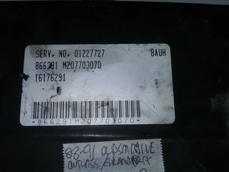 01227727 Cutlass or Regal or Grand Prix 1988-1991 pcm ecu ecm computer - Image 2 of 4