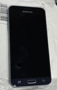 Samsung Galaxy J3 8GB schwarz (schaltet sich nicht ein)