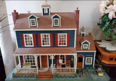 Rare Franklin Mint Heartland Hollow Dollhouse Collectible Doll