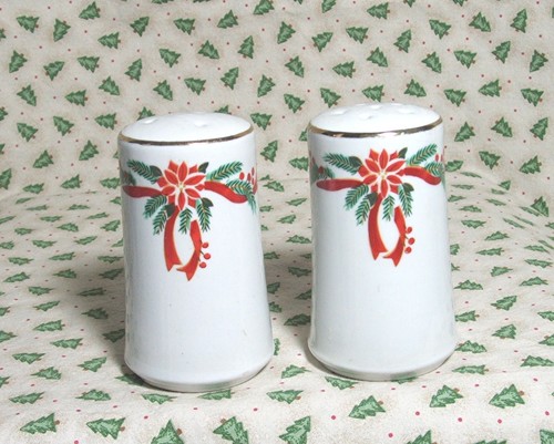SALT AND PEPPER WHITE GOLD TRIM RED BOWS PORCELAIN JAPAN - Picture 2 of 5