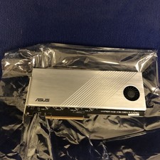 ASUS HYPER M.2 X16 GEN 4 CARD ASUS HYPER 4x M.2 X16 GEN4 PCIE CARD