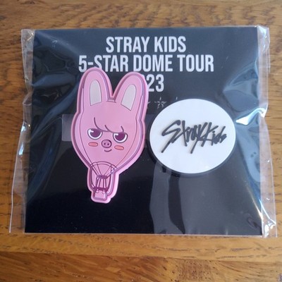 NEW Stray Kids SKZOO Dwaekki 5-STAR Dome TOUR 2023 Rubber Clip & Logo Badge Set