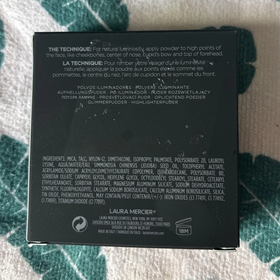 Laura Mercier Matte Radiance Baked Powder in Highlight 01 7.5g New in Box - Image 3 of 4