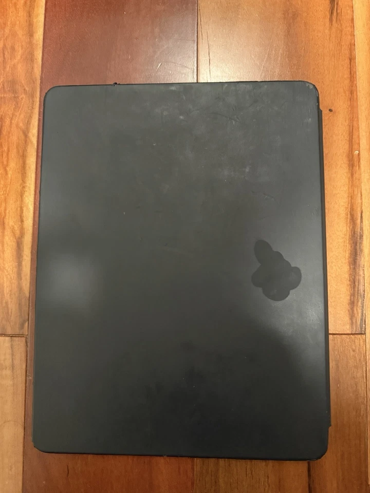 Apple Magnetic Keyboard & Case Compatible With iPad Pro 12.9 Inch 5th Generation - Image 2 of 4