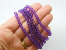 180 Lila Perlen 4mm Milchglas B261