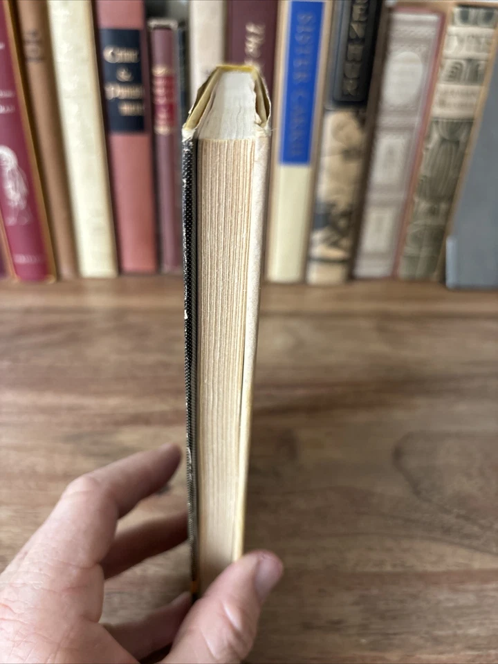 Alien Main - T L Sherred & Lloyd Biggle, Jr. 1985 Stated First Edition HC w/ DJ - Image 4 of 4