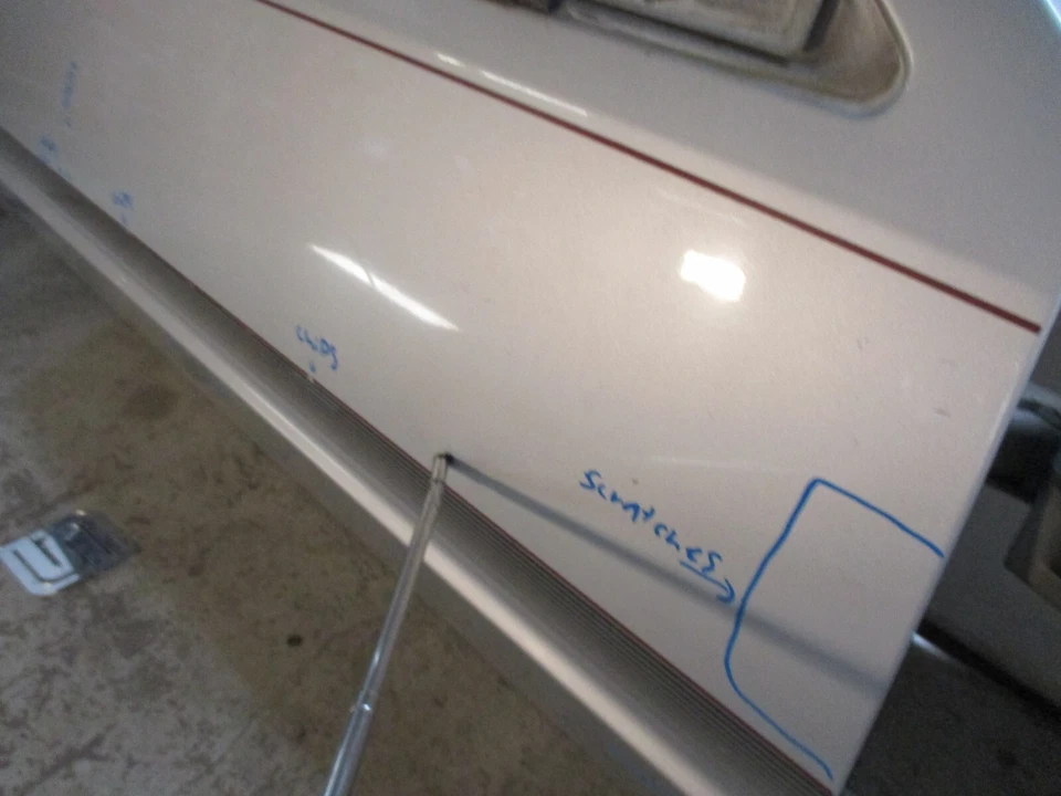 Carcasa de puerta de pasajero derecho Plymouth Conquest 1988 (defectos) Foto 4 de 4