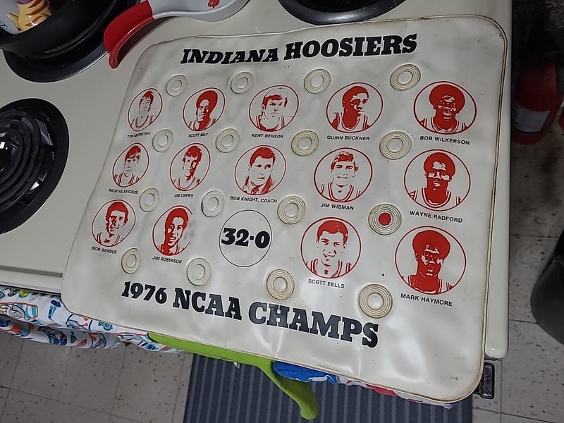 Indiana Hoosiers Basketball Iu Bob Knight 1976 Undefeated Ncaa Champions