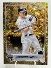 Giancarlo Stanton /50 - 2022 Topps Gilded Collection Mini-Diamond Gold Etch #35