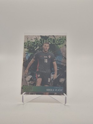 2021-22 Panini Score FIFA - Breakthrough Nikola Vlasic