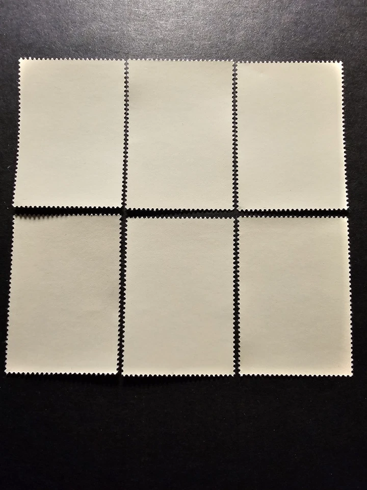 Selo de Natal da África Central N°487/490+ PA 249/250 Novo ** LUXO, SEM MARCA DE CHARNEIRA 1981 - Imagem 3 de 3